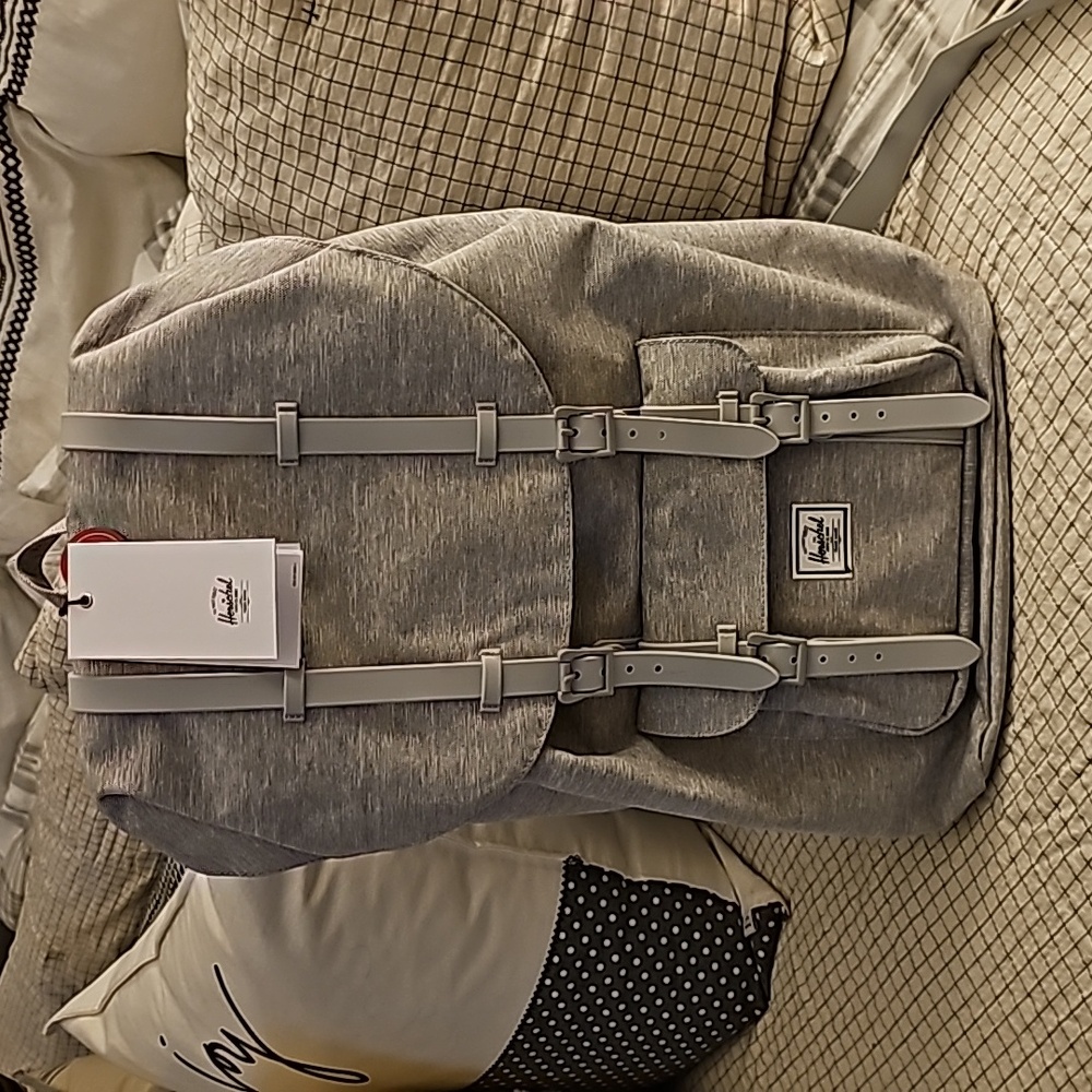 NWT Little America Light Grey Crosshatch